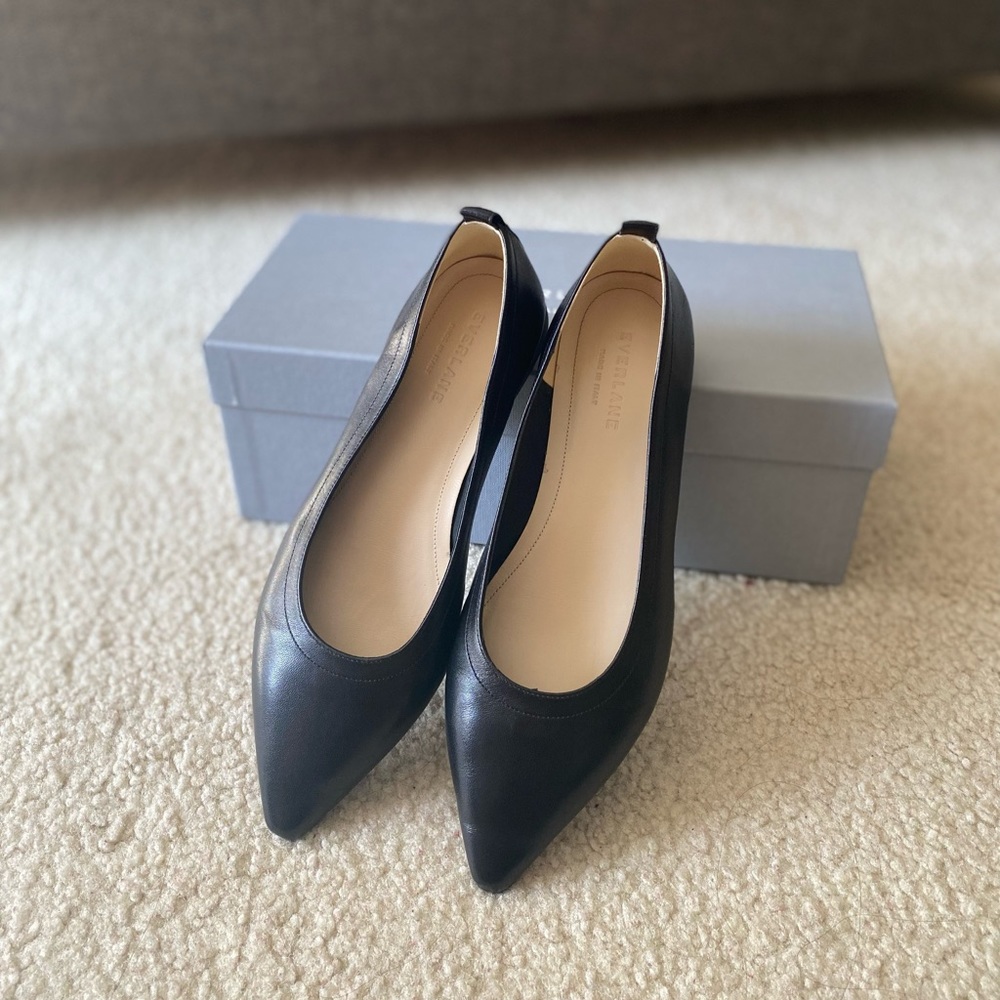 Black Everlane 40 Hour Flat Size 6.5